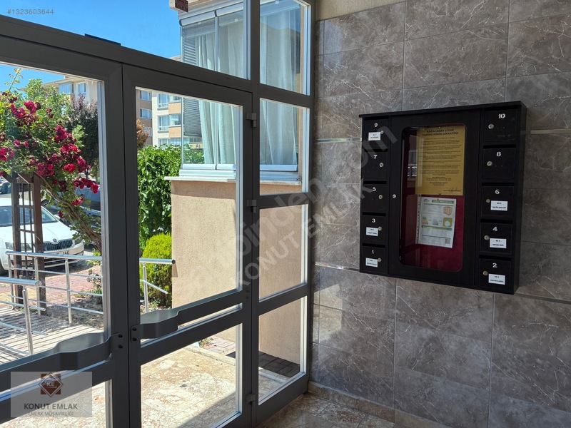 Konut Emlak-stadyum Karşısı-site İçinde-karacabey St-satılık D. — fotoğraf 33