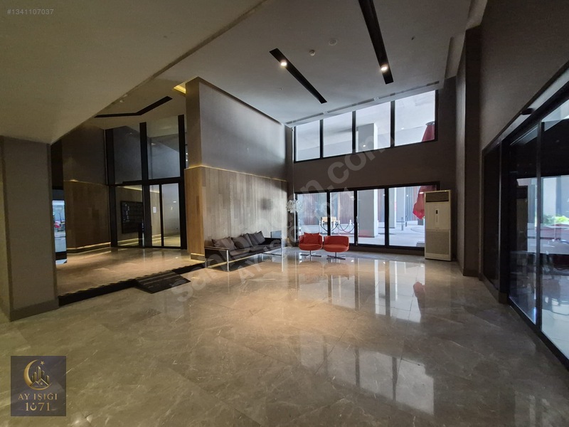 İncek Uptown Sitesi Kulede 1+1 Eşyalı Satılık Loft Daire — fotoğraf 4