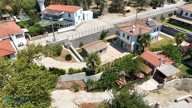 Premar Datça Emecikte Müştemilatlı Otoparklı Havuzlu Özel Villa