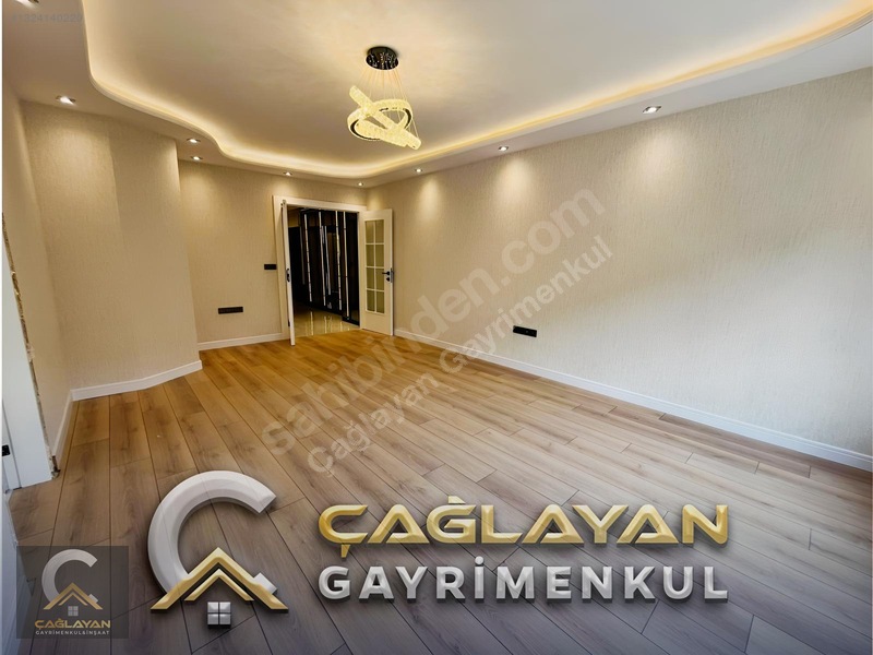 Çağlayan'dan Cadde Üstünde Ara Katta Ebeveyn Banyolu Lüks Yapılı