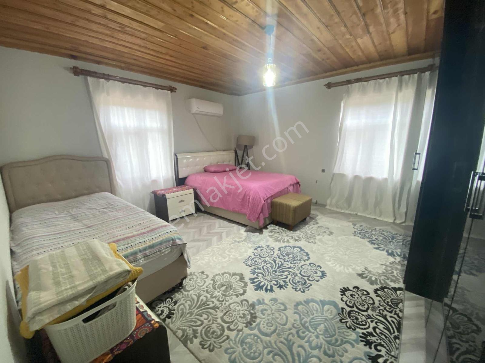 Döşemealtı Düzlerçamın'Da 726 M2 Tarla İçinde 6+1 Müstakil Ev — fotoğraf 4