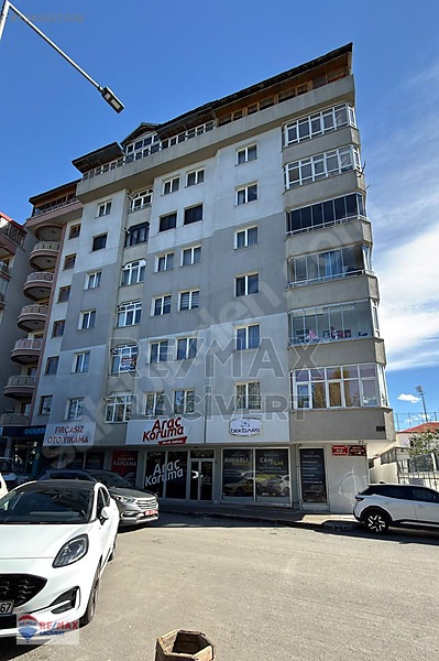 Re/Max Lacivert'Te Şelale Evler'De Full Yapılı 4+1 Satılık Daire