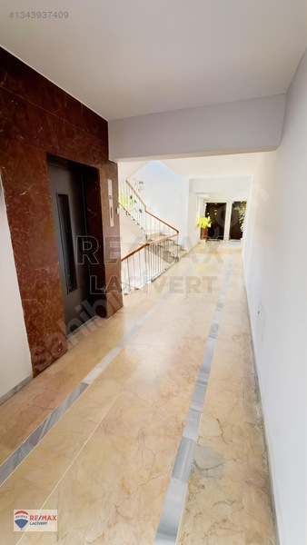 Re/max Lacivert'te Şelale Evler'de Full Yapılı 4+1 Satılık Daire — fotoğraf 3