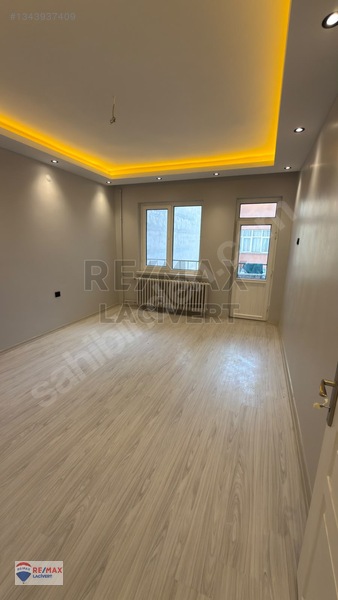 Re/max Lacivert'te Şelale Evler'de Full Yapılı 4+1 Satılık Daire — fotoğraf 12