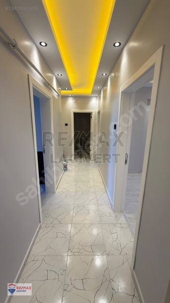 Re/max Lacivert'te Şelale Evler'de Full Yapılı 4+1 Satılık Daire — fotoğraf 18