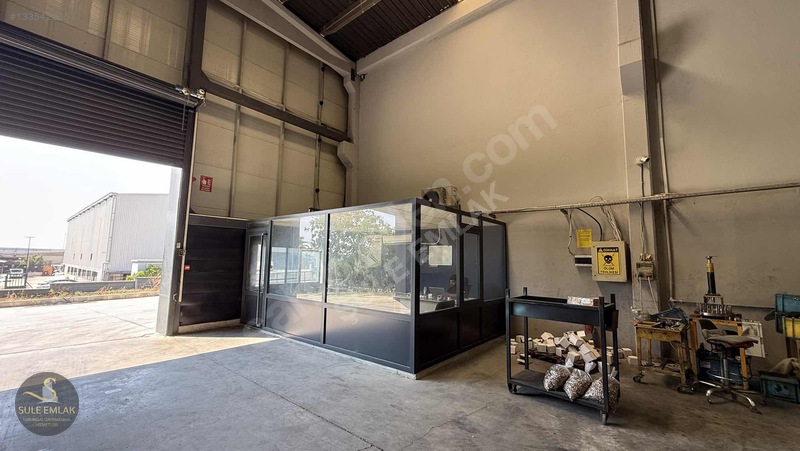 Şule Emlak'tan Aosb'de 2,250m2 Kapalı Alanlı Fabrika — fotoğraf 3