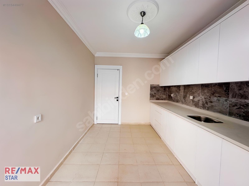 Eskihisarda Ara Kat Garajlı 3+1 Satılık Daire — fotoğraf 9