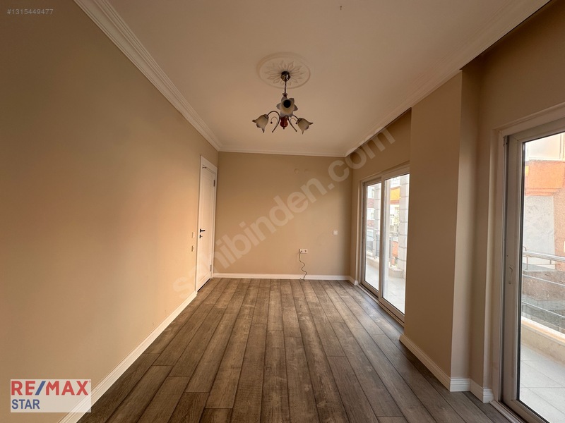 Eskihisarda Ara Kat Garajlı 3+1 Satılık Daire — fotoğraf 12