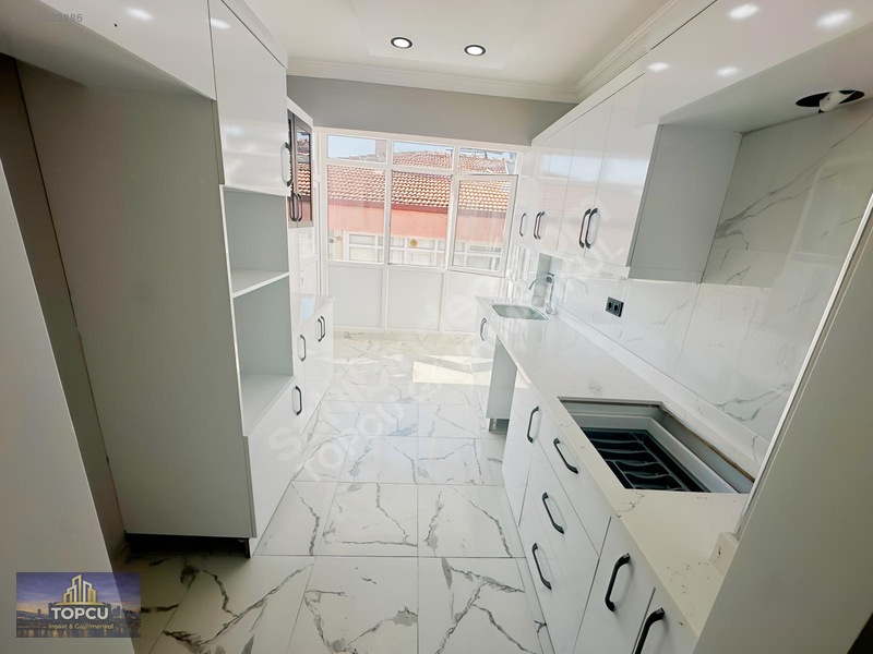 Topcu'Dan_Dokuma'Da_Sıfır Tadilatlı Satılık 3+1 145 M2 Daire_