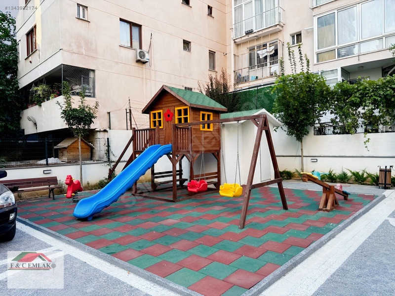 Caddebostan Hayat Cadde Sitesi Caddeye 2.paralel 115 M2 Net 3+1. — fotoğraf 12