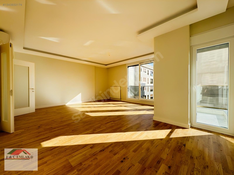 Caddebostan Hayat Cadde Sitesi Caddeye 2.paralel 115 M2 Net 3+1. — fotoğraf 18