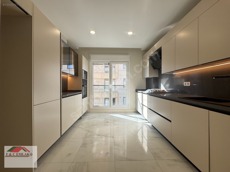 Caddebostan Hayat Cadde Sitesi Caddeye 2.paralel 115 M2 Net 3+1. — fotoğraf 24
