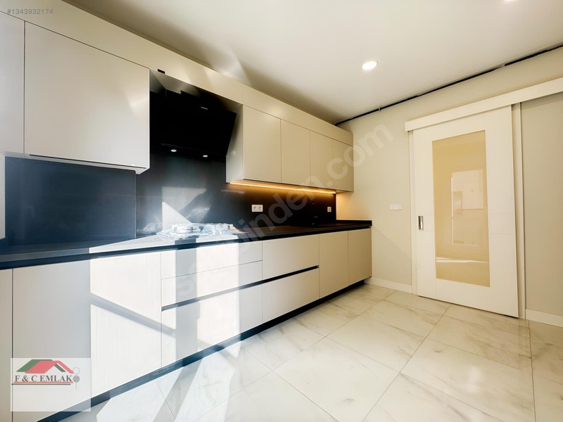 Caddebostan Hayat Cadde Sitesi Caddeye 2.paralel 115 M2 Net 3+1. — fotoğraf 26