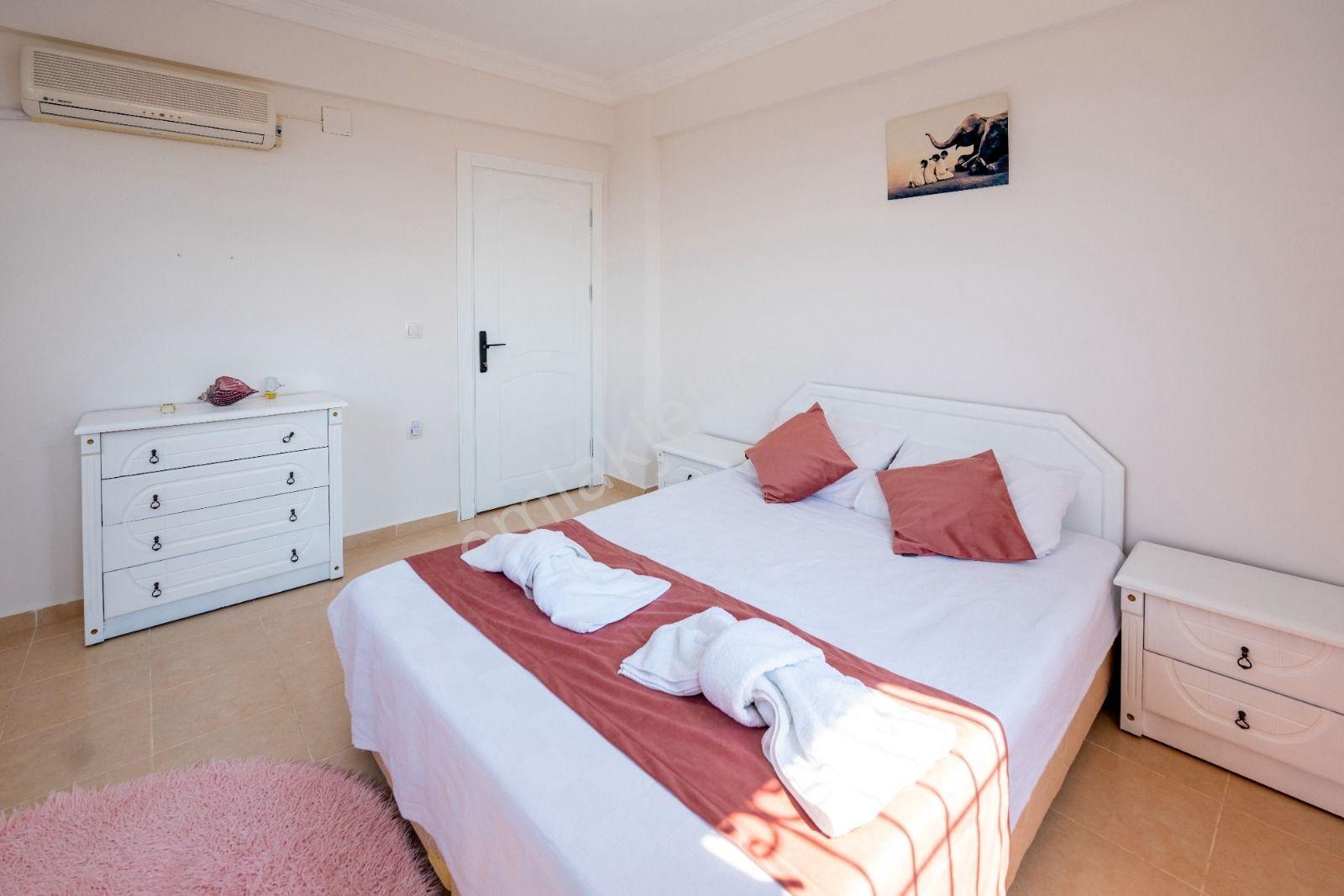 Seydikemer Döğer Mahallesinde Eşyalı Ve Havuzlu 3+1 Villa — fotoğraf 12