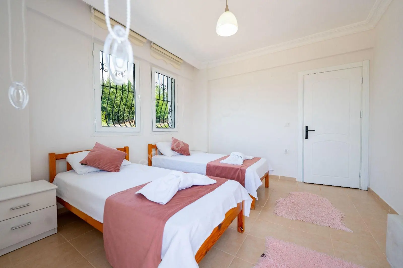 Seydikemer Döğer Mahallesinde Eşyalı Ve Havuzlu 3+1 Villa — fotoğraf 16