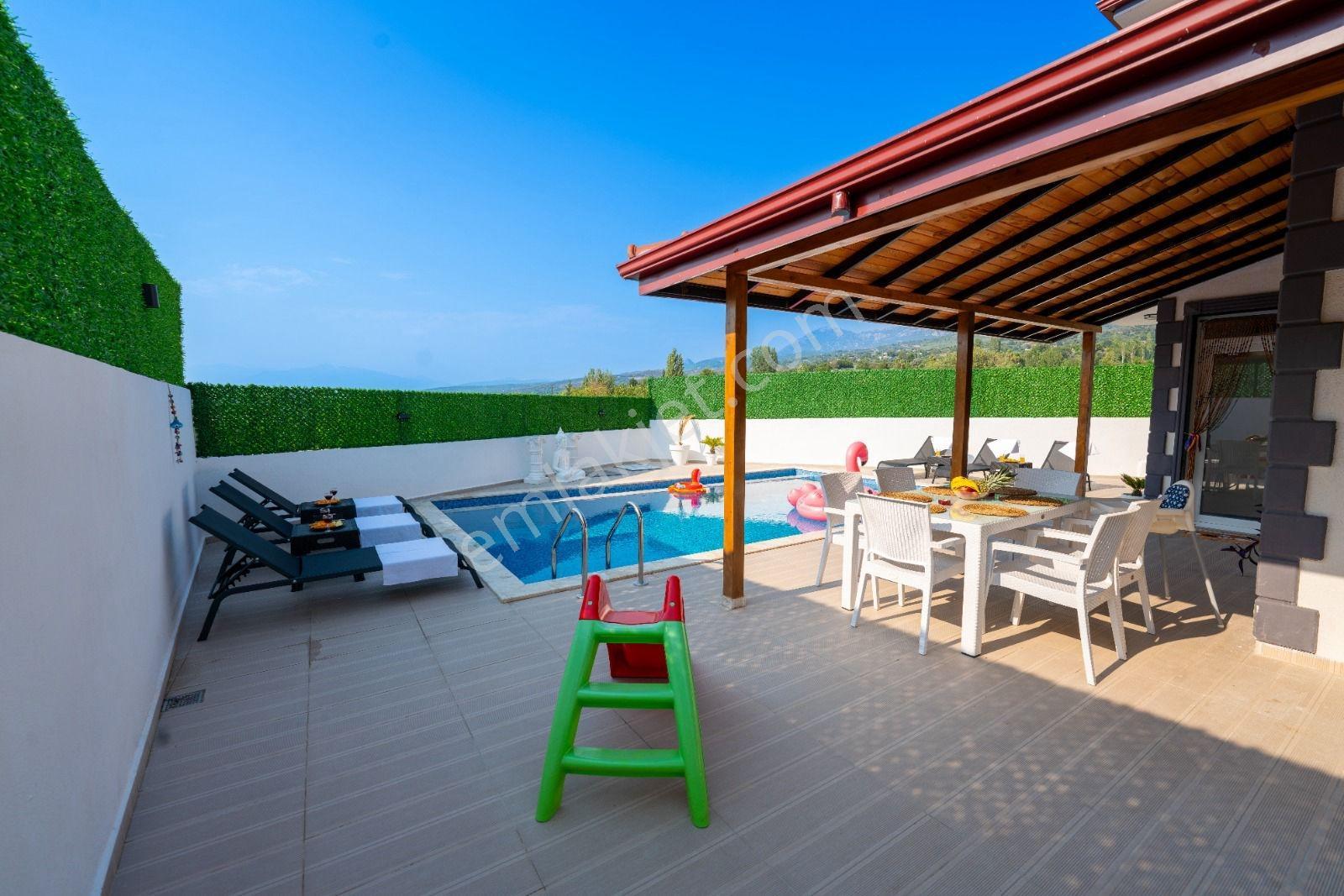 Seydikemer Döğer Mahallesinde Eşyalı Ve Havuzlu 3+1 Villa — fotoğraf 24