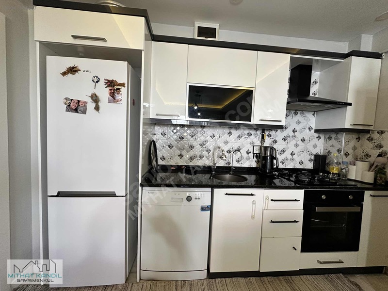 Karasu'da Sahile Yakın Geniş Kullanımlı Full Eşyalı 1+1 Daire — fotoğraf 19