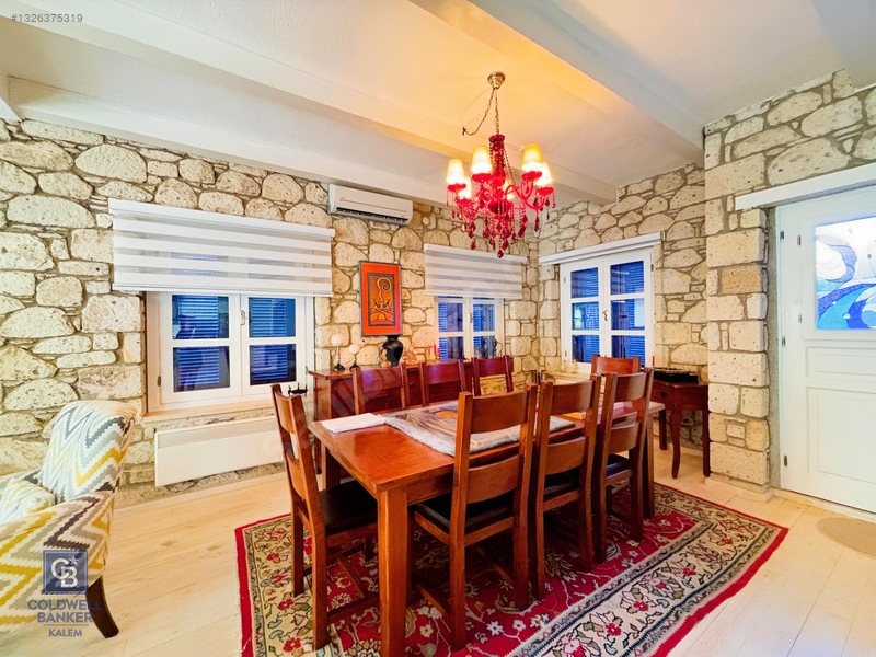 Alaçatı Hacımemişte Müstakil Havuzlu Bahçeli 3+1 Kiralık Villa — fotoğraf 5