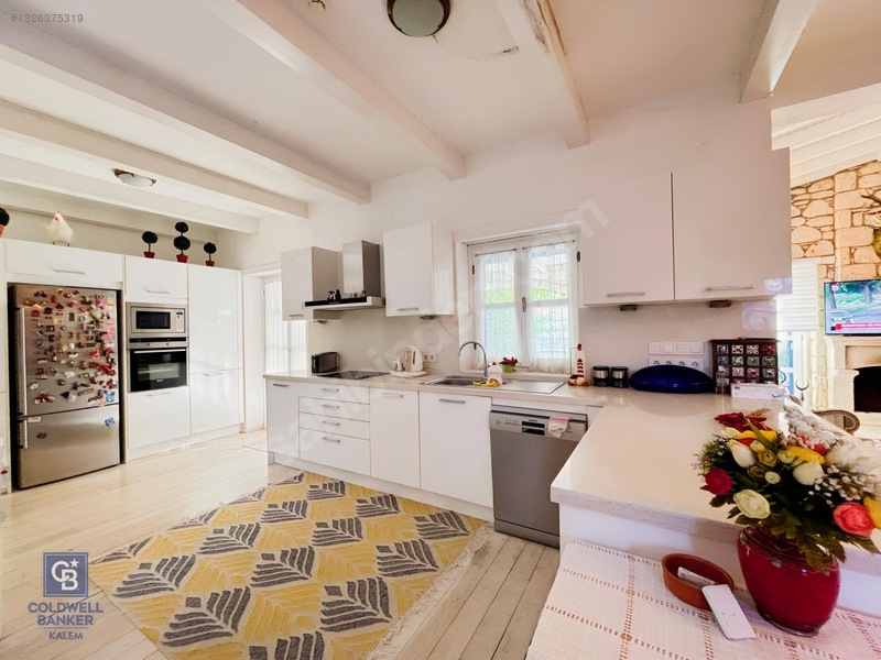 Alaçatı Hacımemişte Müstakil Havuzlu Bahçeli 3+1 Kiralık Villa — fotoğraf 6