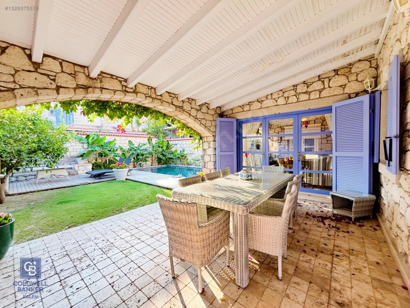 Alaçatı Hacımemişte Müstakil Havuzlu Bahçeli 3+1 Kiralık Villa — fotoğraf 9
