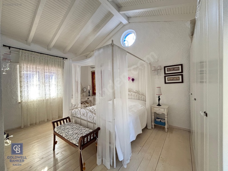 Alaçatı Hacımemişte Müstakil Havuzlu Bahçeli 3+1 Kiralık Villa — fotoğraf 23