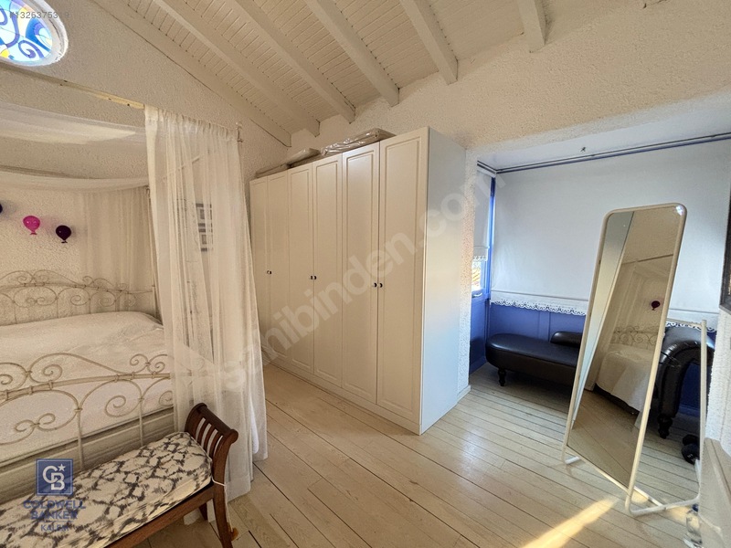 Alaçatı Hacımemişte Müstakil Havuzlu Bahçeli 3+1 Kiralık Villa — fotoğraf 24