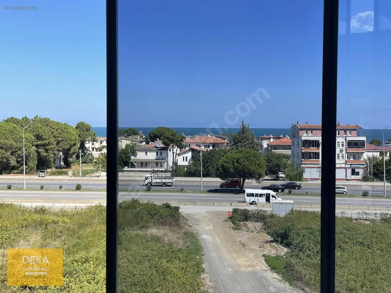 Deka Gayrimenkul'Den Deniz Manzaralı Ana Yola Cephe Satılık 2+1