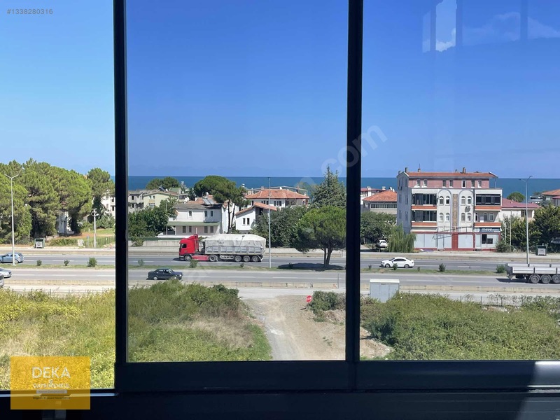 Deka Gayrimenkul'den Deniz Manzaralı Ana Yola Cephe Satılık 2+1 — fotoğraf 2