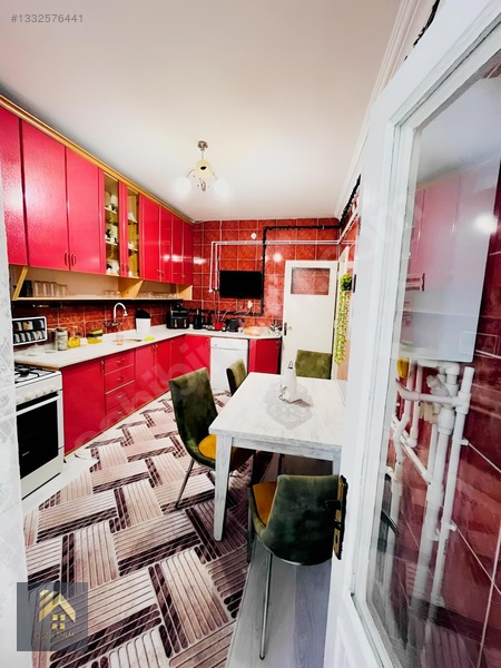Nakipoğlu Mahallesinde Satılık Full Bakımlı 3+1 Daire — fotoğraf 3