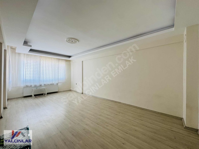 Yalçınlar'Dan Muratbey'De Merkezde İzban Dibi Satılık 3+1 Daire