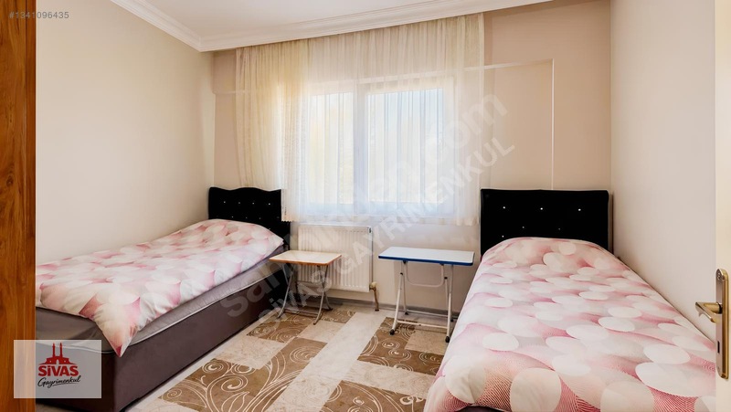 Alibabada Aşık Veysel Cadde Üzeri 3+1 Satılık Daire — fotoğraf 6