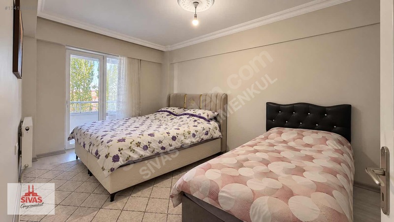 Alibabada Aşık Veysel Cadde Üzeri 3+1 Satılık Daire — fotoğraf 9