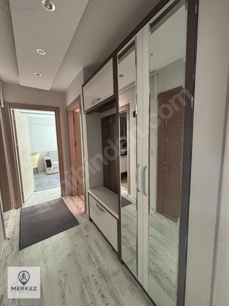 Merkez Emlak'tan Muradiye'de 2+1 Ara Kat Eşyalı Klimalı Daire — fotoğraf 10