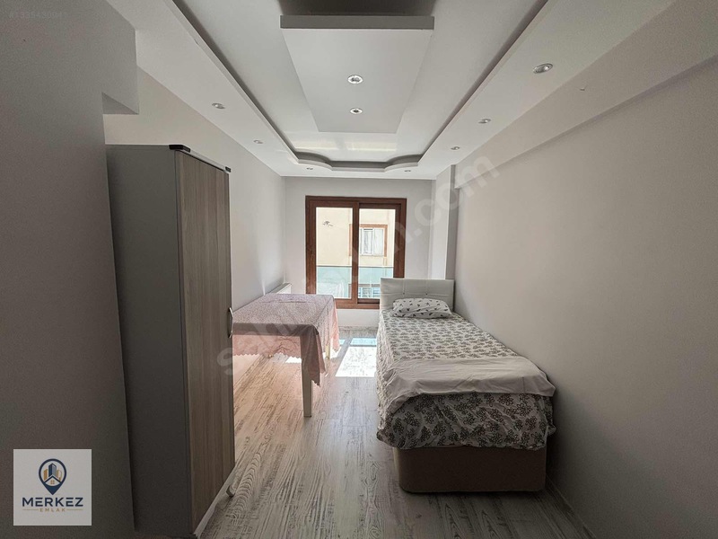 Merkez Emlak'tan Muradiye'de 2+1 Ara Kat Eşyalı Klimalı Daire — fotoğraf 14