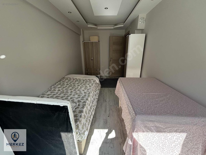 Merkez Emlak'tan Muradiye'de 2+1 Ara Kat Eşyalı Klimalı Daire — fotoğraf 15