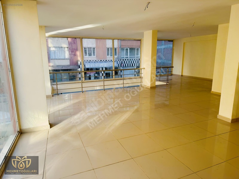 Mehmetoğullarından Selimiye Cami Yakını Köşe Başı 200 M² Dükkan — fotoğraf 3