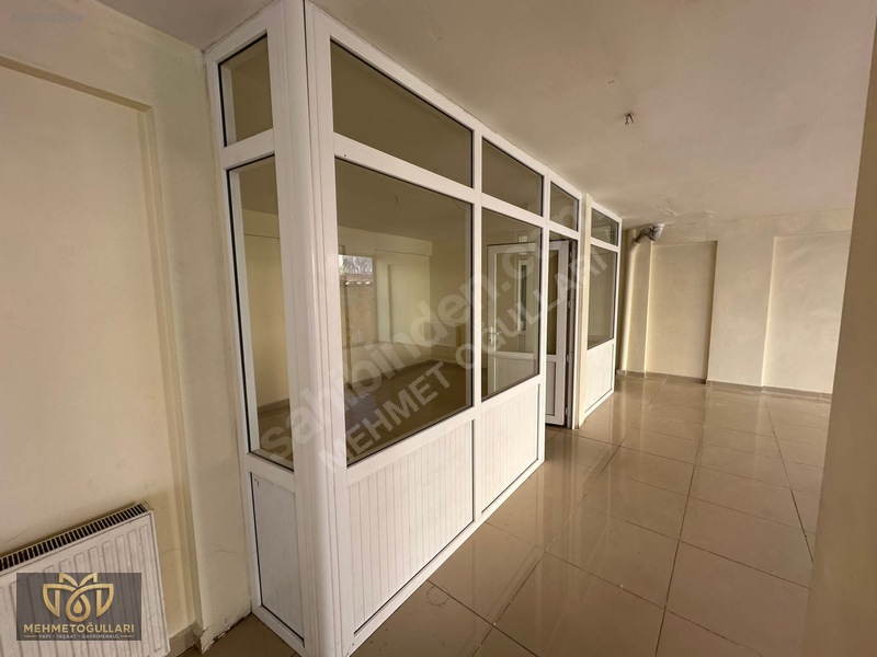 Mehmetoğullarından Selimiye Cami Yakını Köşe Başı 200 M² Dükkan — fotoğraf 6