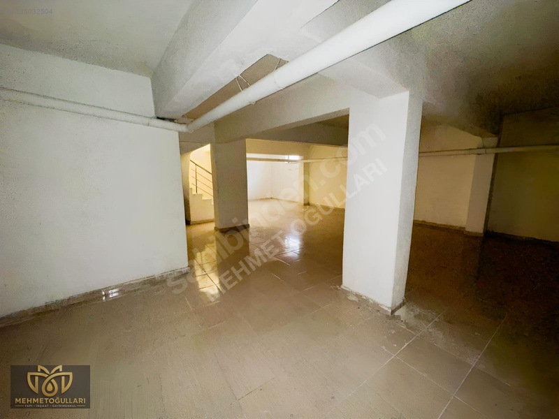 Mehmetoğullarından Selimiye Cami Yakını Köşe Başı 200 M² Dükkan — fotoğraf 10