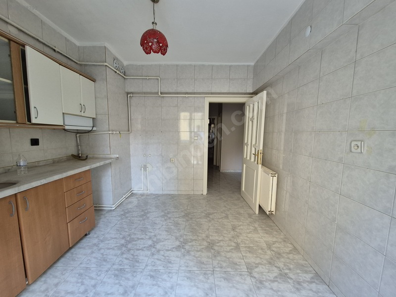 Ehlibeyt'te 3+1, Ebeveyn B., 110m², Krediye Uygun Daire — fotoğraf 3