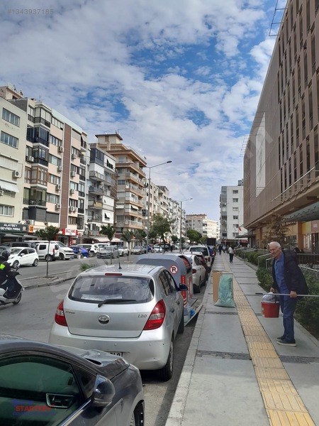 Karşıyaka'da Merkezi Konumda Kiralık 2+1 Daire — fotoğraf 22