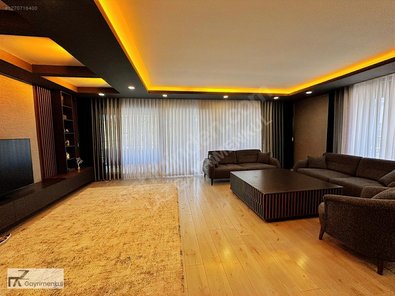 Mollayusuf Mah Satılık Lüx Yapılı Eşyaları İle Satılık 5+1 Villa — fotoğraf 9