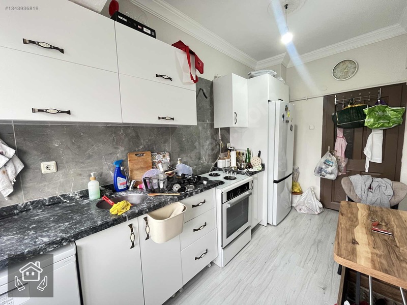 İçi Yapılı Masrafsız 100'lük Satılık Daire — fotoğraf 2