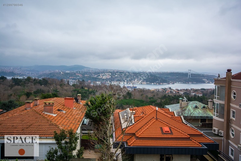 Emirgan Değirmentepe'de Boğaz Manzaralı Satılık Villa — fotoğraf 3
