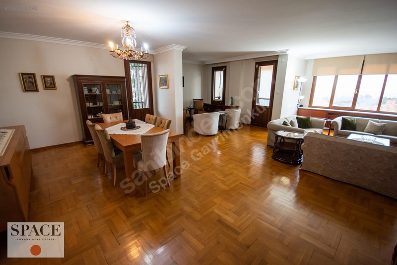 Emirgan Değirmentepe'de Boğaz Manzaralı Satılık Villa — fotoğraf 6