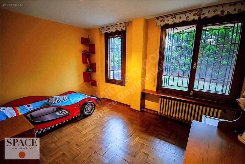 Emirgan Değirmentepe'de Boğaz Manzaralı Satılık Villa — fotoğraf 13