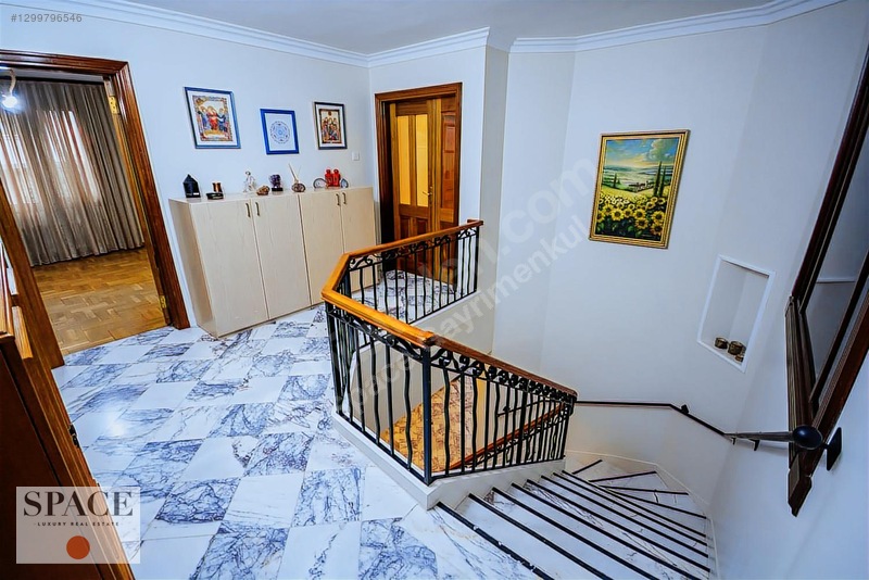 Emirgan Değirmentepe'de Boğaz Manzaralı Satılık Villa — fotoğraf 14