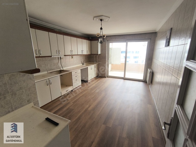 Mücahitler Mah. Ncr Karşısında Arakat 3+1 Kiralık Geniş Daire — fotoğraf 4