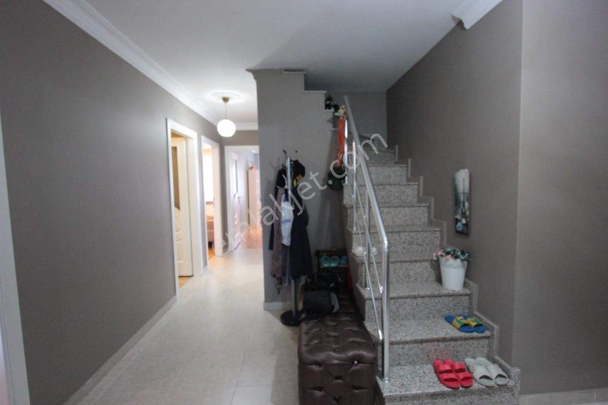 Satılık Emsali Yok !! 6+2 Asansörlü Çift Girişli Dubleks Daire — fotoğraf 15
