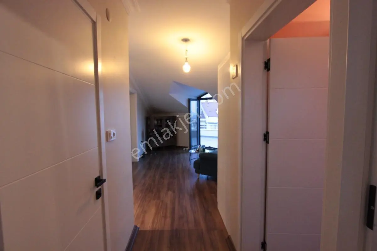 Satılık Emsali Yok !! 6+2 Asansörlü Çift Girişli Dubleks Daire — fotoğraf 26