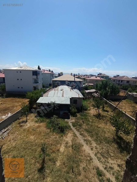 Satılık Arsa İçinde 3 Katlı Kabası Bitmiş İnşaat Var — fotoğraf 8